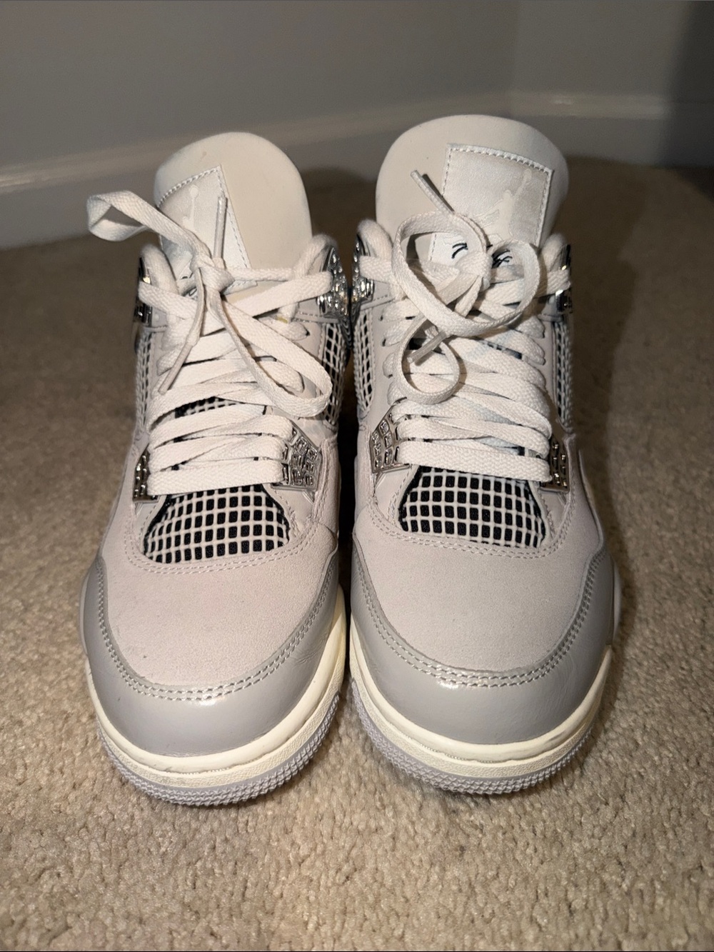 Air Jordan 4 Retro Frozen Moments Silver Gray